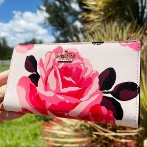NWT Kate Spade β οΈ Bifold Wallet